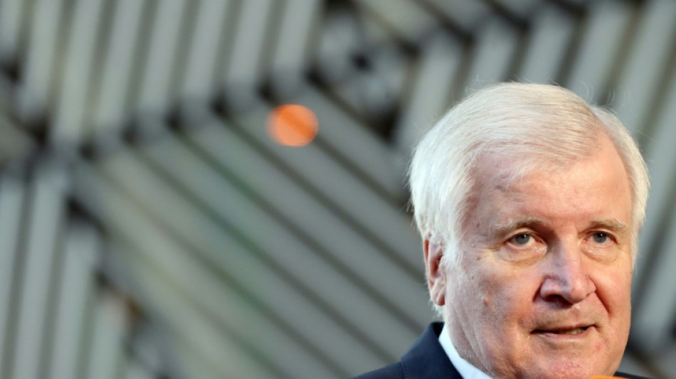 Scharfe Kritik an neuen Schulden: Ex-CSU-Chef Seehofer wirft Union "Wortbruch" vor