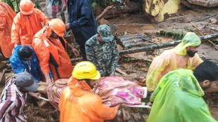 Casi un centenar de muertos por desprendimientos de tierra en India