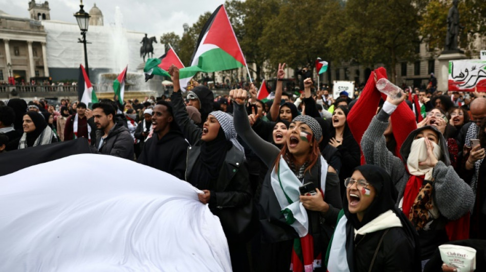 Marcha pró-palestina em Londres é mantida, apesar de pressão do governo