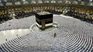 Maskless pilgrims launch largest hajj of Covid era